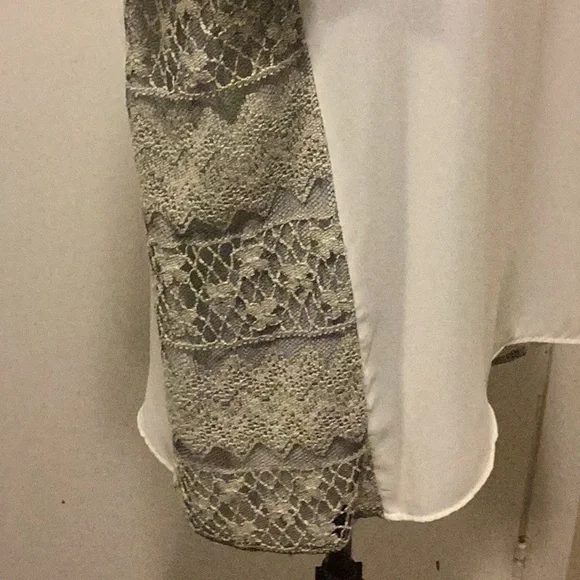 Womens lightweight Dress Blouse keyhole front open weave side panels cream - Picture 6 of 9